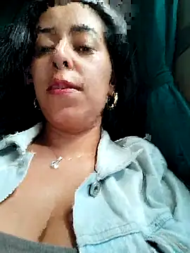 Luianna 现场XXX聊天