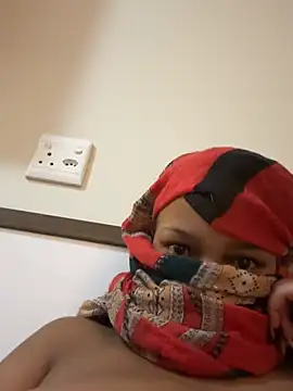 Show de Bustyteen19 na webcam