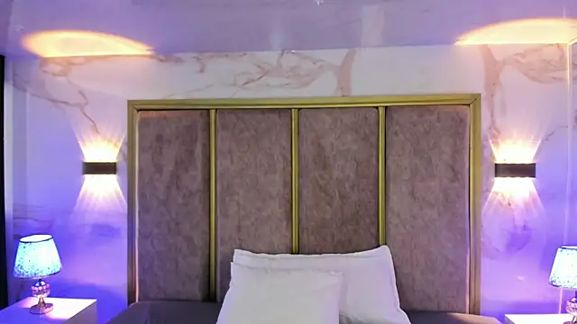 แชท XXX สดของ LolaGray__