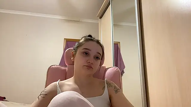 TrulaPhay's Webcam Show