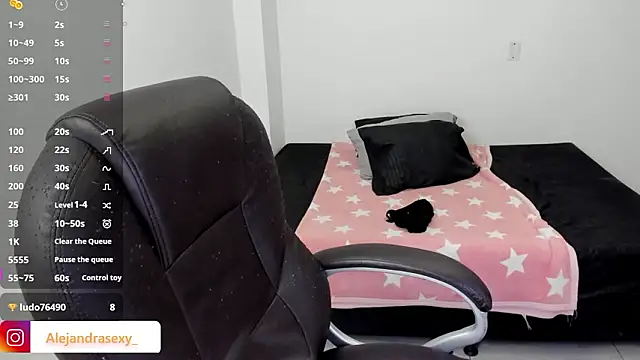 แชท XXX สดของ alejandra_milf_