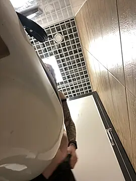 KrisMagnoly Chat XXX live