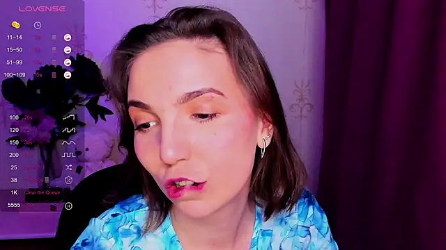 KindHazelHere_'s Live XXX Chat