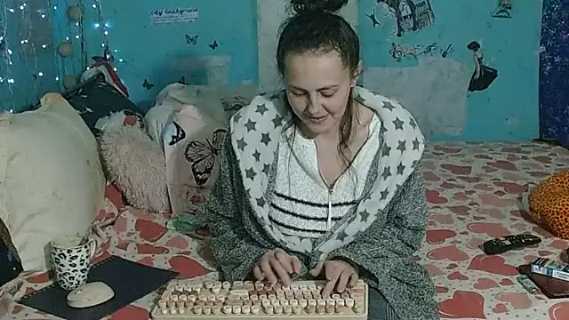 brighteyes77 live XXX chat