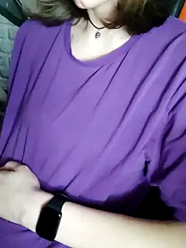 Aashikalaa Adlı Modelin Canlı XXX Sohbeti