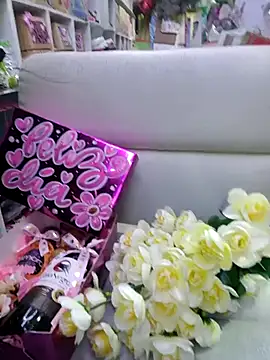 LunaZambrano Adlı Modelin Canlı XXX Sohbeti