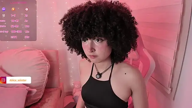 Alice_winter_ Show Webcam