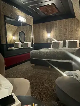 دردشة Amani_thewolf الجنسية المباشرة