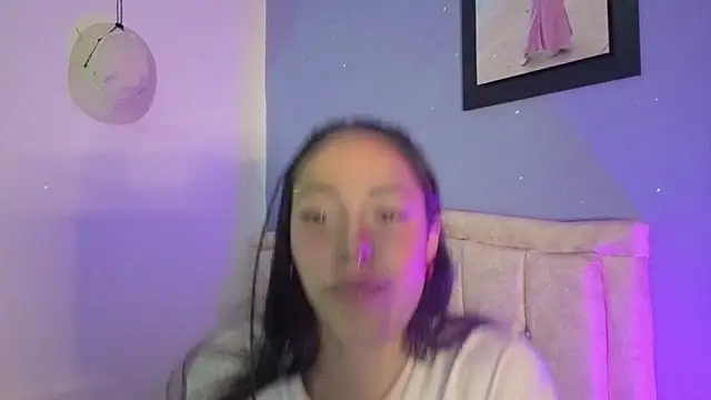 XXX chat uživo modela stephania_t