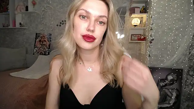 NickyAdamidi Adlı Modelin Canlı XXX Sohbeti