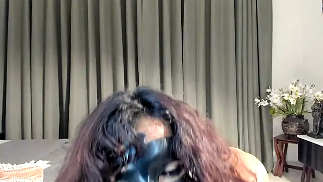 Bad_Girl_Kayra69 现场XXX聊天