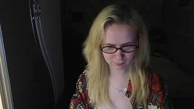 Riley_Roo 现场XXX聊天