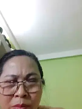 Hangem111's Webcam Show