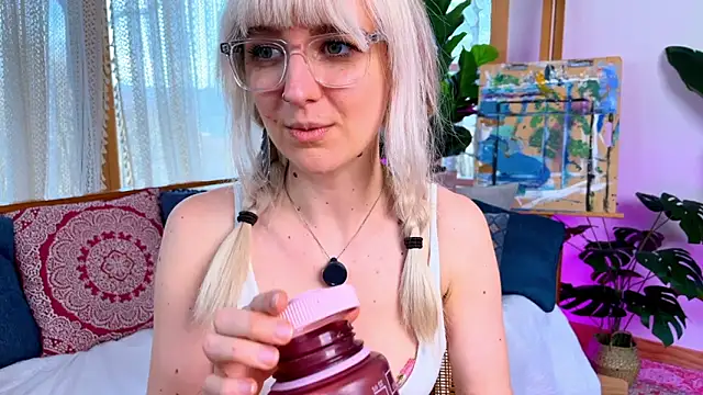 allyelliot Chat XXX in diretta