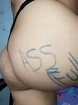 Pokazy przed kamerką – Girl_Nasty_Dirty