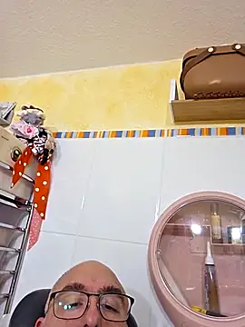 Crosss-19cm Show Webcam