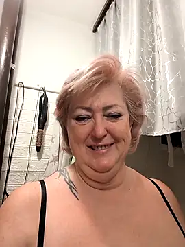 MissSilken's Live XXX Chat