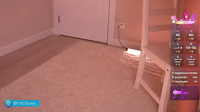 Miablueye Live XXX Chat