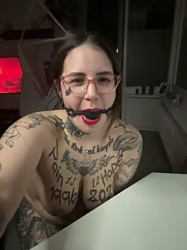 Show de NyxTattoo na webcam