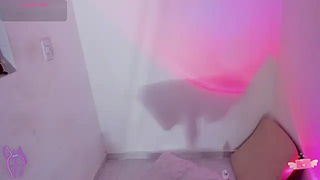 Chat +18 de Viioleett_cum ao vivo