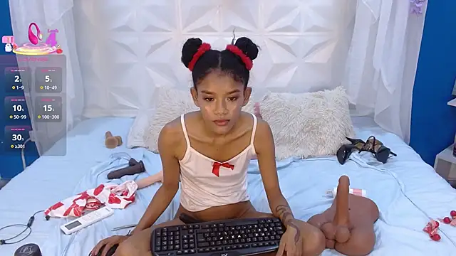 adisson_petite1 – Naživo XXX chat