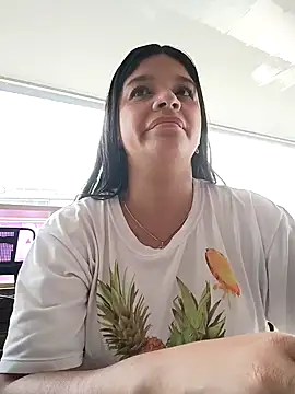 Layla-daring Live XXX-chat