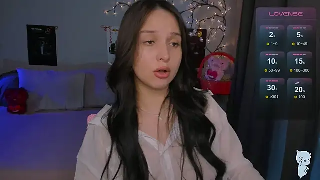 XXX chat uživo modela SoftyMooon