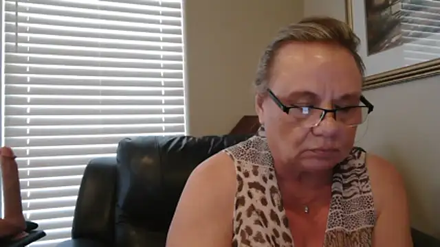 BustyAnnie 라이브 XXX 채팅