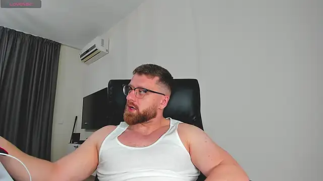 Findom_guy Chat XXX in diretta