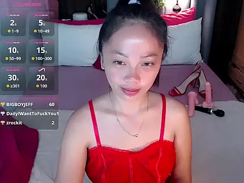 Chat +18 de Elodie_Seraphina ao vivo