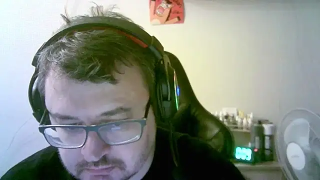 Chatroom XXX en direct de SirAbuser