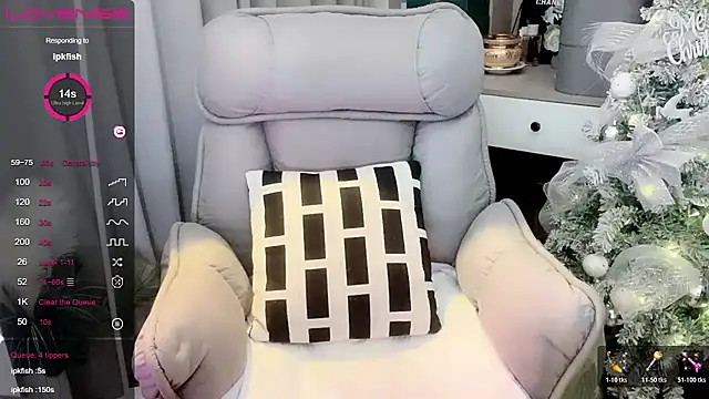 Monica-666888- 现场XXX聊天