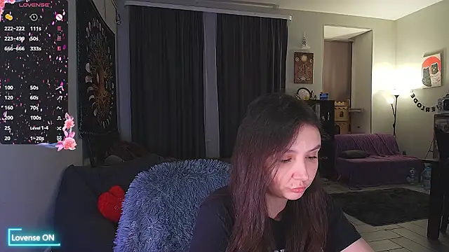 XXX chat uživo modela NicoleFancy