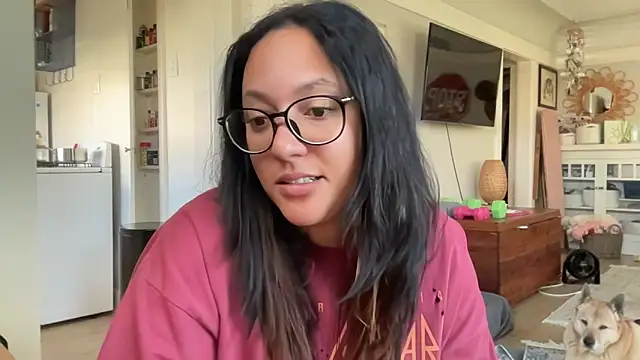 dreamyriri Show in webcam