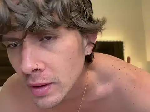 mcklister_kinky_feets Adlı Modelin Web Kamerası Şovu