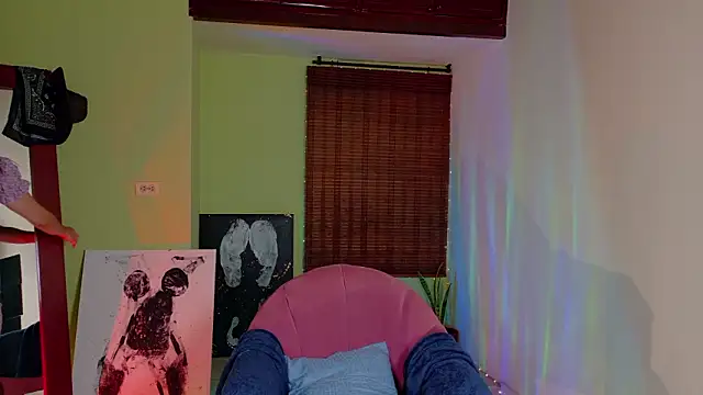 Emma__Blanco Adlı Modelin Canlı XXX Sohbeti