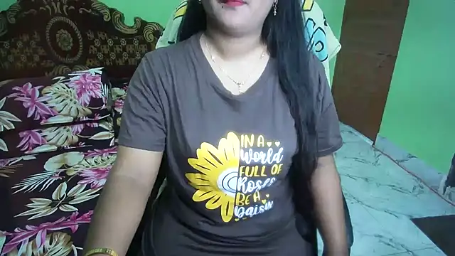 BengaliQueenStar 即時 XXX 聊天