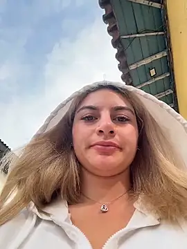 AtheneaRossi – Naživo XXX chat