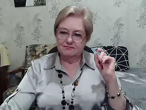 Renata62011 Show in webcam