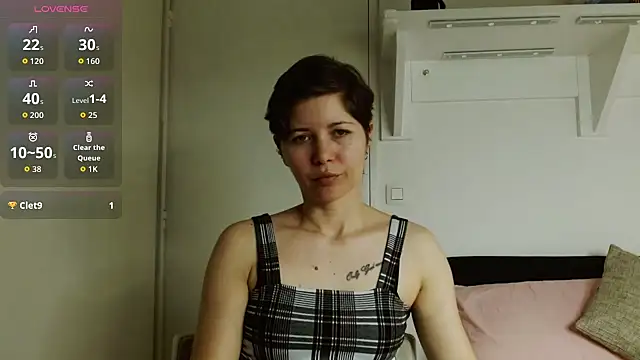 Alexxa_XX Adlı Modelin Canlı XXX Sohbeti