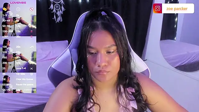 ZoeParcker's Live XXX Chat