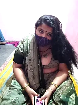 gujjuhotcouple's Live XXX Chat