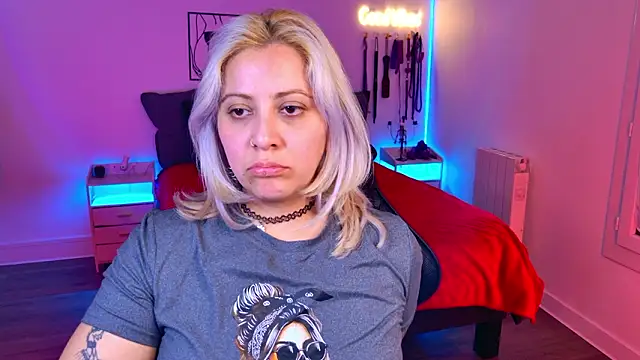 blackwidow_s1: απευθείας συνομιλία ΧΧΧ