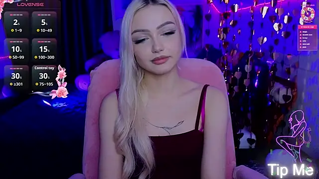 LinaLirian live XXX chat