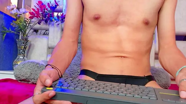 alandelrey57 现场XXX聊天