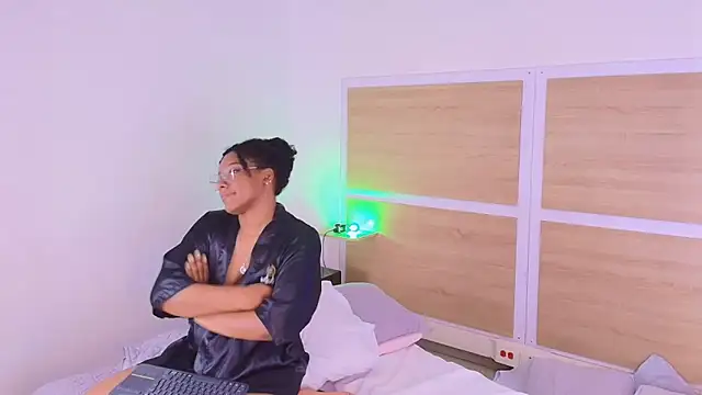 XXX chat uživo modela ValeryCortezm