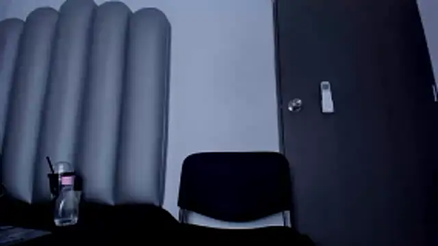 XXX chat uživo modela pitufa-