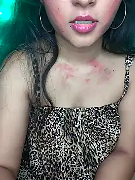 Saumyy live XXX chat