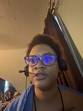 Živý XXX chat nickytheehawtie