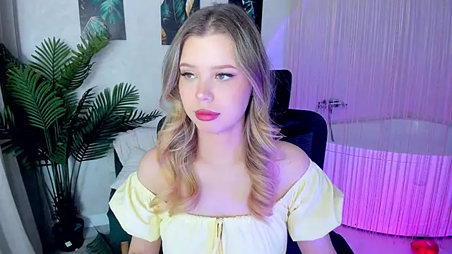 Chatroom XXX en direct de FollowLovee